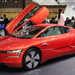 VWが「リッター91km」の超低燃費な「twin up!」を世界初披露!【東京モーターショー2013】 - VW