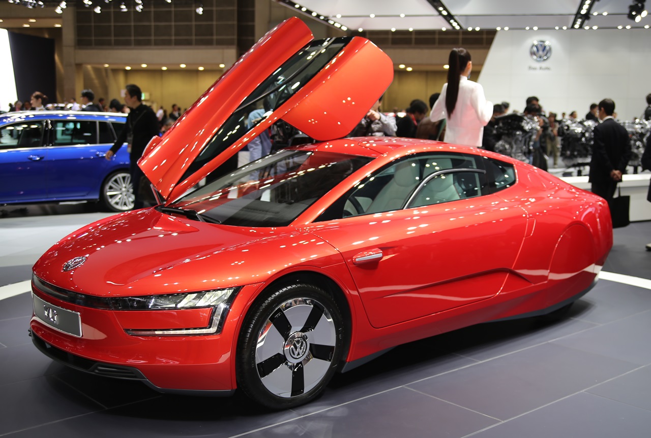 「VWが「リッター91km」の超低燃費な「twin up!」を世界初披露!【東京モーターショー2013】」の8枚目の画像