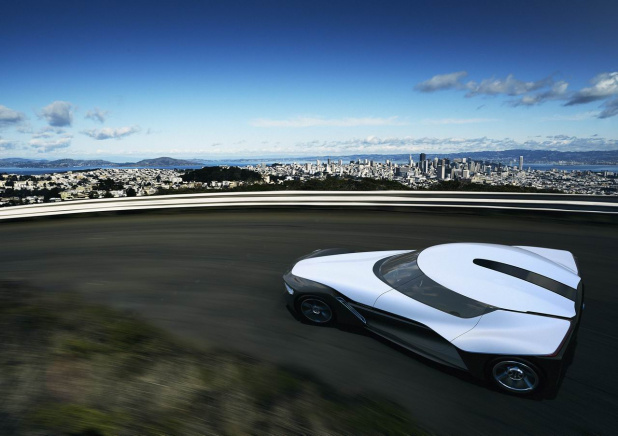 「三角EVコンセプト「日産ブレイドグライダー」を画像と動画で先行公開【東京モーターショー2013】」の12枚目の画像