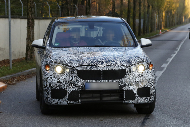 「BMW「FAST」が新型「X1」としてテスト中!」の1枚目の画像