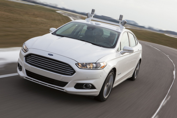 「フォード 自動運転は2025年以降に」の1枚目の画像