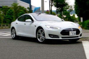 Tesla Model S_092