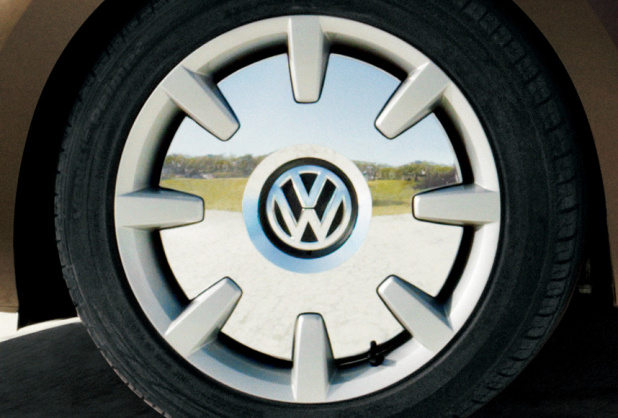 「ほかにはないクラシカルな雰囲気が魅力！ VW「ザ・ビートル・カブリオレ70’s」【画像ギャラリー】」の6枚目の画像