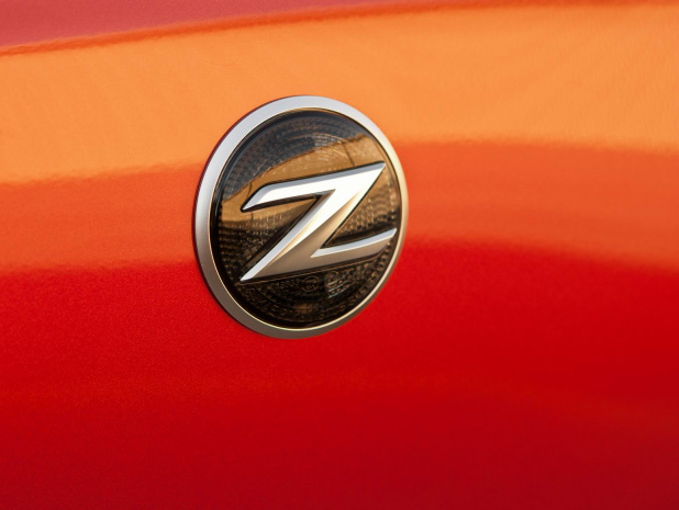 「元祖ジャパニーズスポーツカー、フェアレディZの2013年モデル最新画像」の1枚目の画像