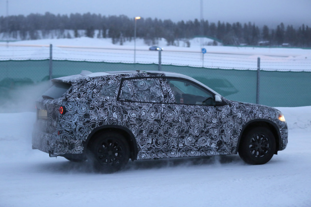 「新型BMW X1耐寒テストに初登場スクープ!」の6枚目の画像