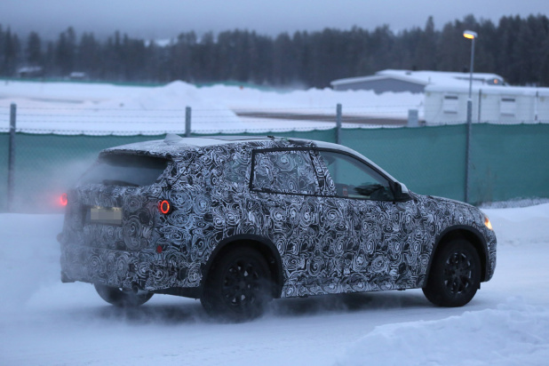 「新型BMW X1耐寒テストに初登場スクープ!」の7枚目の画像