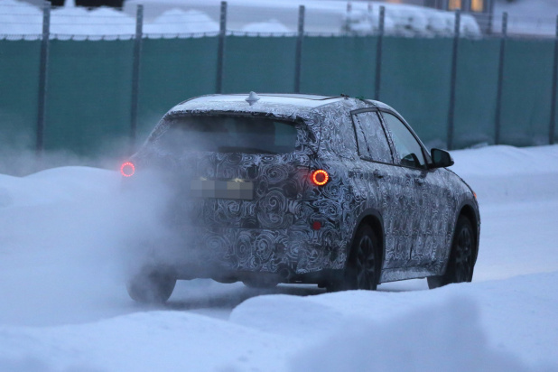 「新型BMW X1耐寒テストに初登場スクープ!」の9枚目の画像