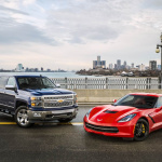 北米カー・オブ・ザ・イヤー2014、コルベットとシルバラードがダブル受賞【動画】 - Chevrolet-2014NACOTY-WINNERS-Silverado-Corvette