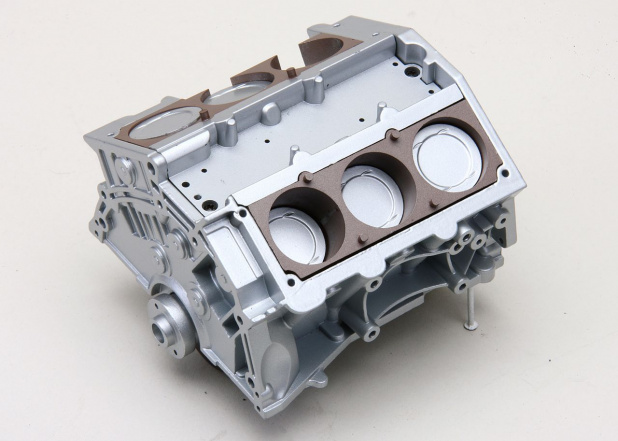 「ココまで精密! リアル!! 究極のエンジンを再現する「週刊NISSAN R35 GT-R VR38DETT」」の14枚目の画像