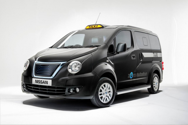 Nissan_ taxi_for_London006