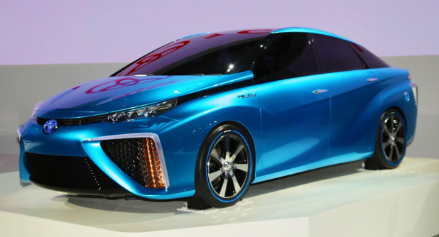 「トヨタ 今夏からFCV（燃料電池車）量産体勢へ! 2015年発売へ」の2枚目の画像