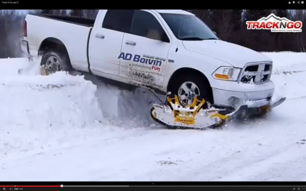 「クルマを雪上で自由自在に走らせる新装備【動画】」の2枚目の画像