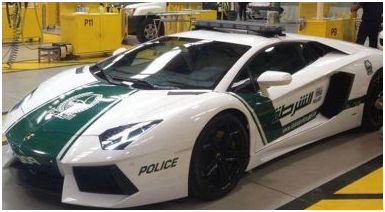 ポルシェにフェラーリも 意外と知らない 世界のパトカー ベスト5 Clicccar Com