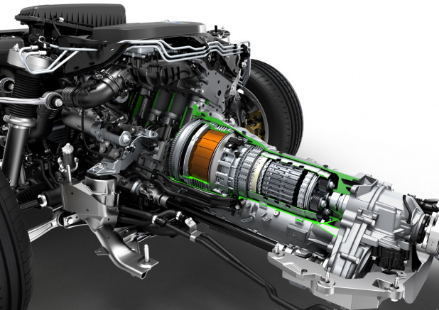 「BMW X5プラグインハイブリッド・プロトタイプを発表！CO2排出量は90g/km」の1枚目の画像