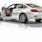 「BMW「4シリーズ・グランクーペ」動画・画像ギャラリー ─ クーペなのに4ドアの贅沢モデル」の8枚目の画像ギャラリーへのリンク