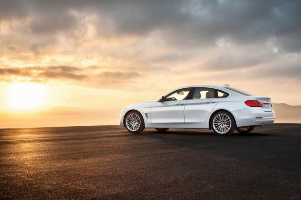 「BMW「4シリーズ・グランクーペ」動画・画像ギャラリー ─ クーペなのに4ドアの贅沢モデル」の14枚目の画像