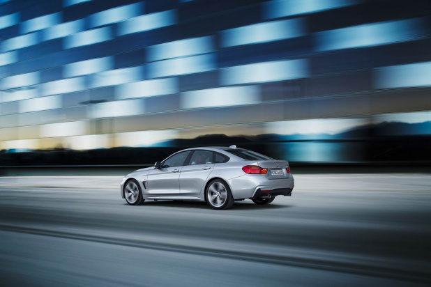 「BMW「4シリーズ・グランクーペ」動画・画像ギャラリー ─ クーペなのに4ドアの贅沢モデル」の23枚目の画像