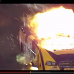 「走行中に車内で大爆発が起きるとどうなる?【動画】」の3枚目の画像ギャラリーへのリンク
