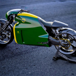 「バイクの新しいカタチ!? ロータスが2輪を作ると衝撃的過ぎる!」の2枚目の画像ギャラリーへのリンク