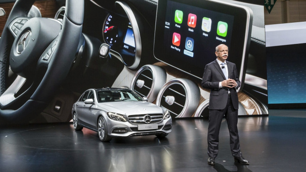「Appleが車載インフォテイメント「CarPlay」発表でカーナビがなくなる日が来る!?」の1枚目の画像