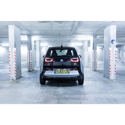 「BMW『i3』画像ギャラリー – 次世代電気自動車のデザインと未来感」の18枚目の画像