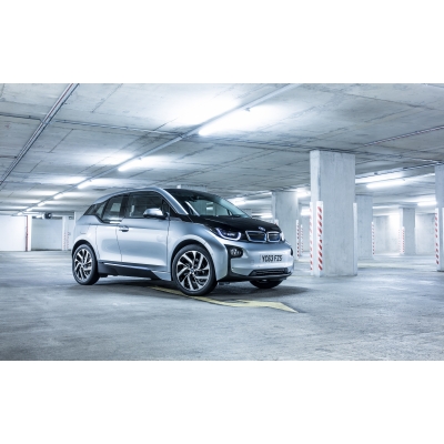 「BMW『i3』画像ギャラリー – 次世代電気自動車のデザインと未来感」の11枚目の画像