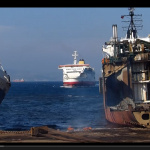 「大型船がムリヤリ上陸したそのワケは?【動画】」の1枚目の画像ギャラリーへのリンク