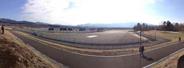 「日本発の自動車競技D1GP2014の開幕戦3月29日(土)・30日(日)は富士スピードウェイで！」の2枚目の画像