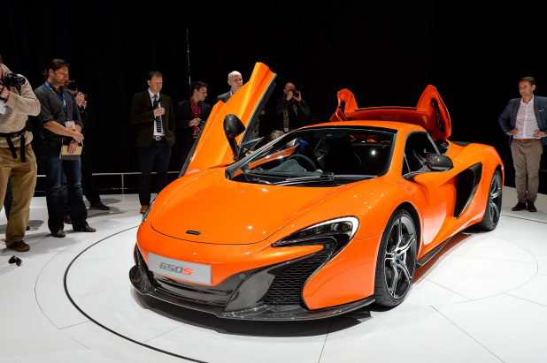 「0-100km/h加速を3.0秒!「McLaren 650S Spider」をワールドプレミア」の1枚目の画像
