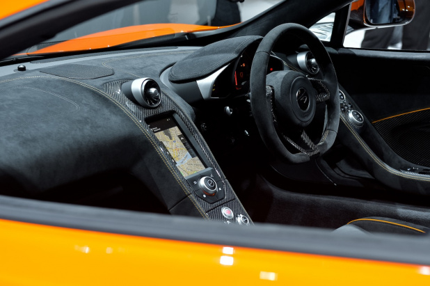 「0-100km/h加速を3.0秒!「McLaren 650S Spider」をワールドプレミア」の3枚目の画像