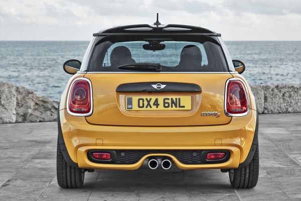 「新型BMW『MINI』画像ギャラリー – モダンに洗練されたエクステリアデザイン」の4枚目の画像