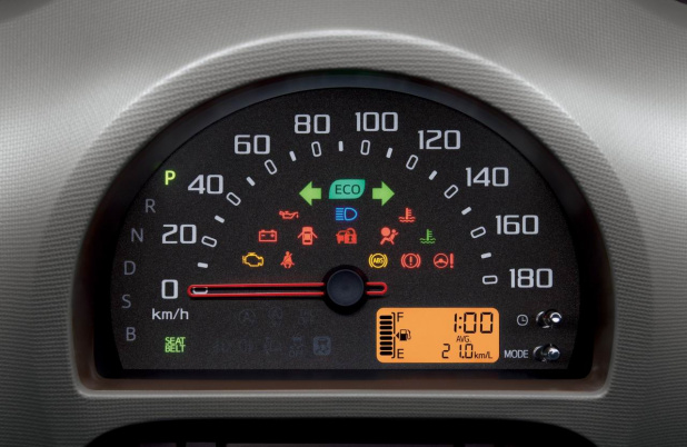 「トヨタ「パッソ」画像ギャラリー―高効率エンジンで燃費27.6km/Lのリッターカー」の19枚目の画像
