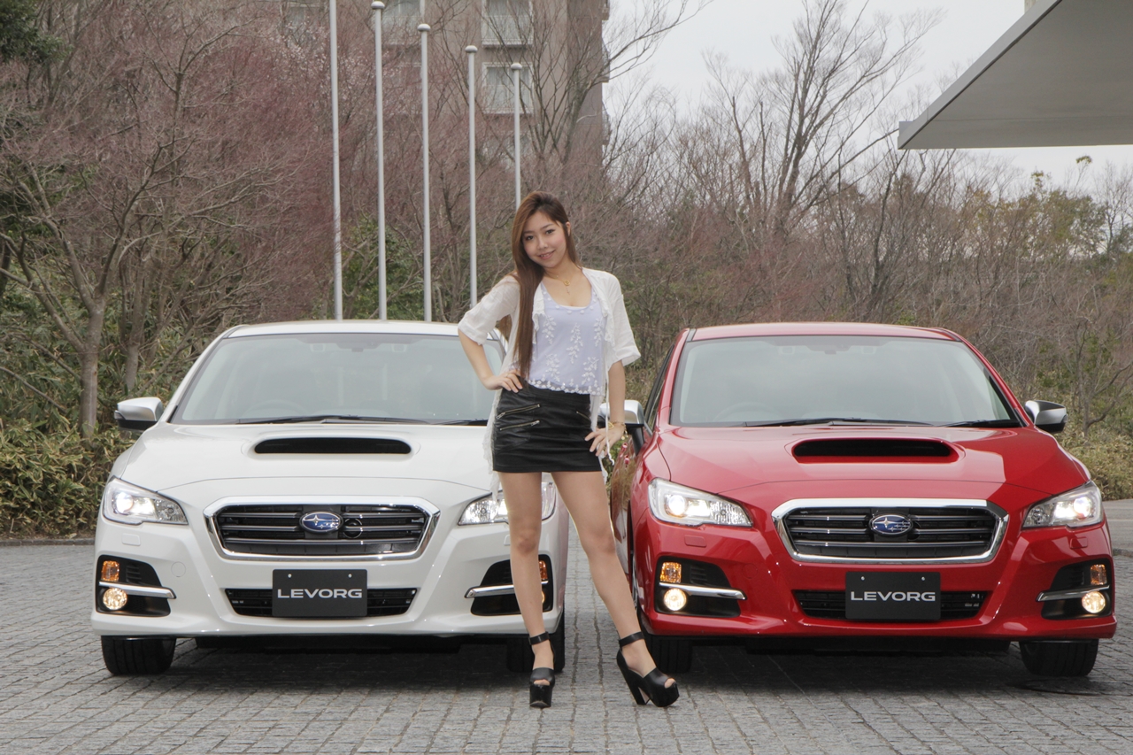 スバル レヴォーグついに市販型発表 1 6と2 0の違いはどこ Clicccar Com