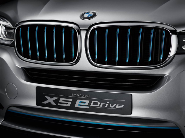 「BMWがプラグインハイブリッドX5コンセプトをNYで発表」の3枚目の画像