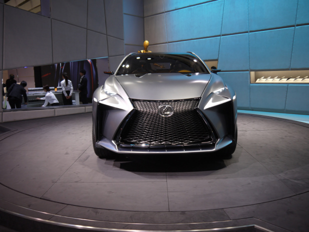 「北京モーターショーで「LEXUS NX」を世界初公開」の3枚目の画像