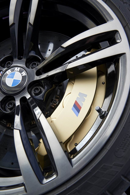 「BMW「M4 コンバーチブル」画像ギャラリー ― 3分割メタルトップで3.0リッターターボ」の4枚目の画像