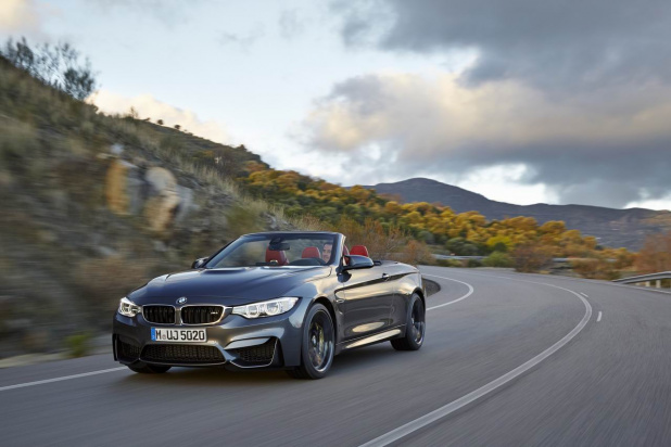 「BMW「M4 コンバーチブル」画像ギャラリー ― 3分割メタルトップで3.0リッターターボ」の11枚目の画像