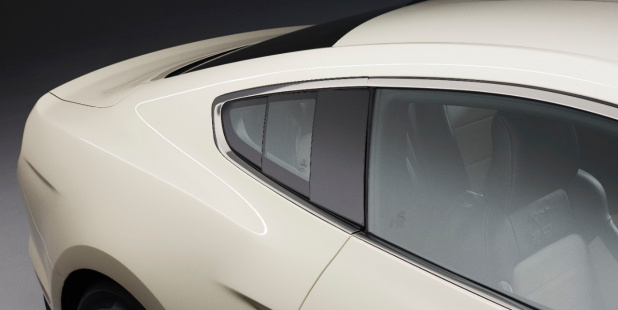 「フォード新型「マスタング」画像ギャラリー ― 注目のマスタング50周年記念車」の12枚目の画像