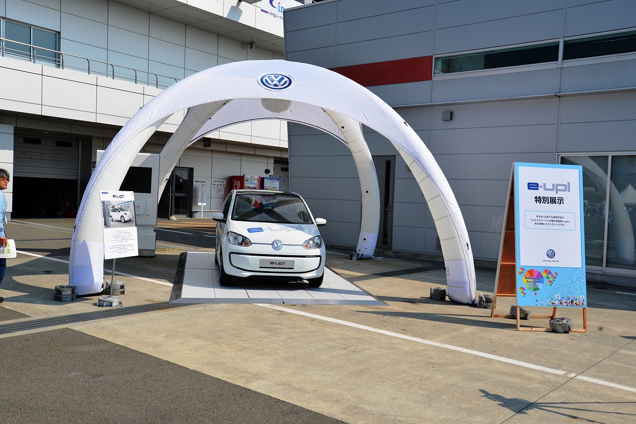 「幻の2シーターカブリオレが日本にもあった！【VW Fest 2014】」の1枚目の画像
