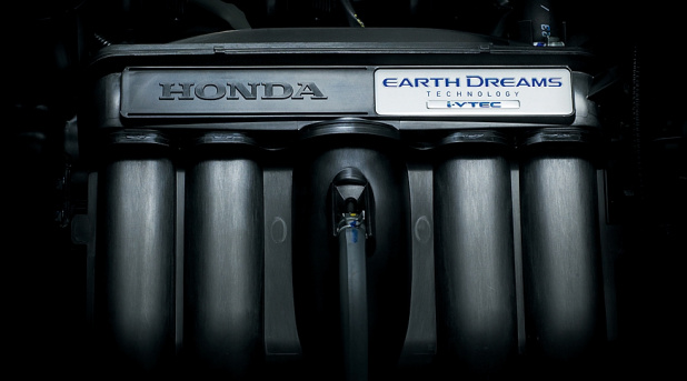 「トヨタ新1.3リッターエンジンがホンダ・フィットを狙い打つ？！」の1枚目の画像
