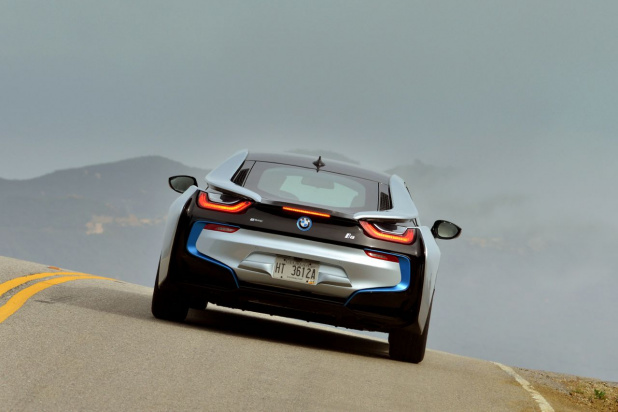 「なぜ電気自動車が必要なのか、ホントの理由は？【BMW i8試乗(4)】」の2枚目の画像