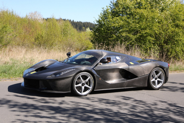 「フェラーリ「599FXX」の後継車「ラ・フェラーリXX」をキャッチ」の2枚目の画像