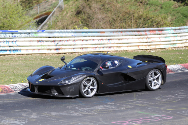 「フェラーリ「599FXX」の後継車「ラ・フェラーリXX」をキャッチ」の9枚目の画像