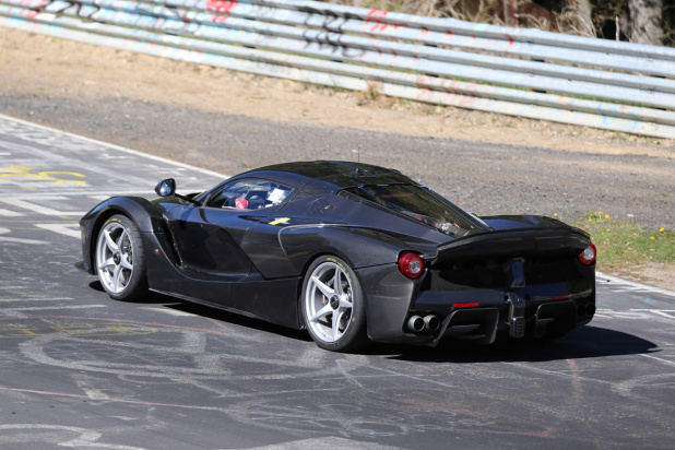 「フェラーリ「599FXX」の後継車「ラ・フェラーリXX」をキャッチ」の12枚目の画像