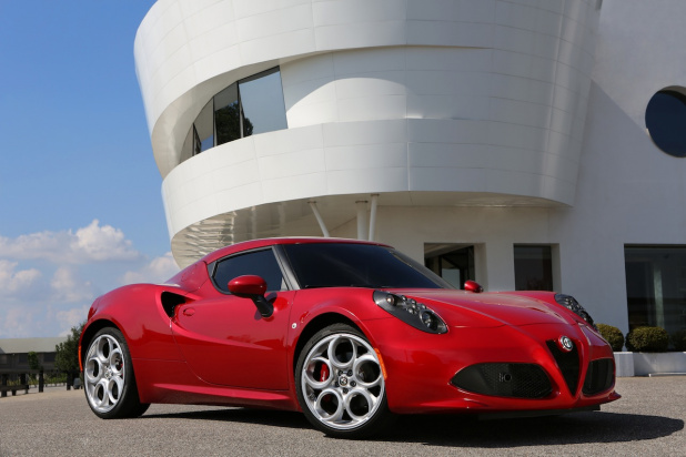 「ファン待望！「Alfa Romeo 4C」「Alfa Romeo 4C Launch Edition」7月1日発売！」の3枚目の画像