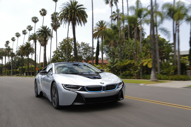 「なぜ電気自動車が必要なのか、ホントの理由は？【BMW i8試乗(4)】」の8枚目の画像