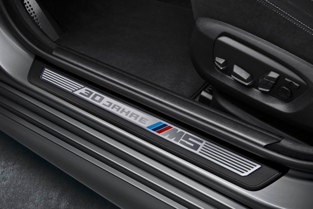 「BMW「M5 」30周年記念車は600馬力」の5枚目の画像