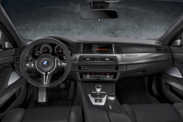 「BMW「M5 」30周年記念車は600馬力」の10枚目の画像