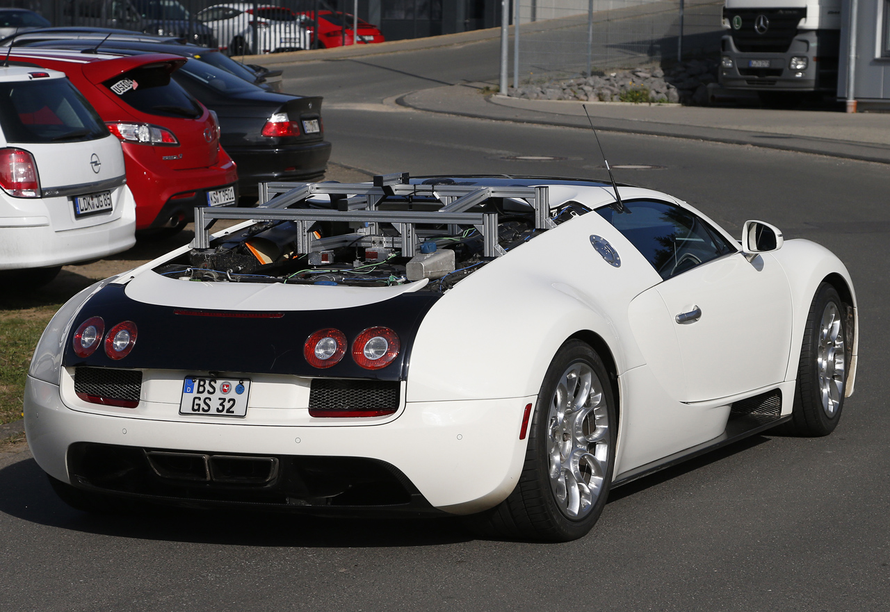 Bugatti 3 画像 ブガッティ ヴェイロン 後継車を初スクープ Clicccar Com