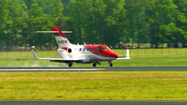 「本田宗一郎氏の夢が間もなく現実に！新色を施したHondajetの量産1号機を初公開」の2枚目の画像